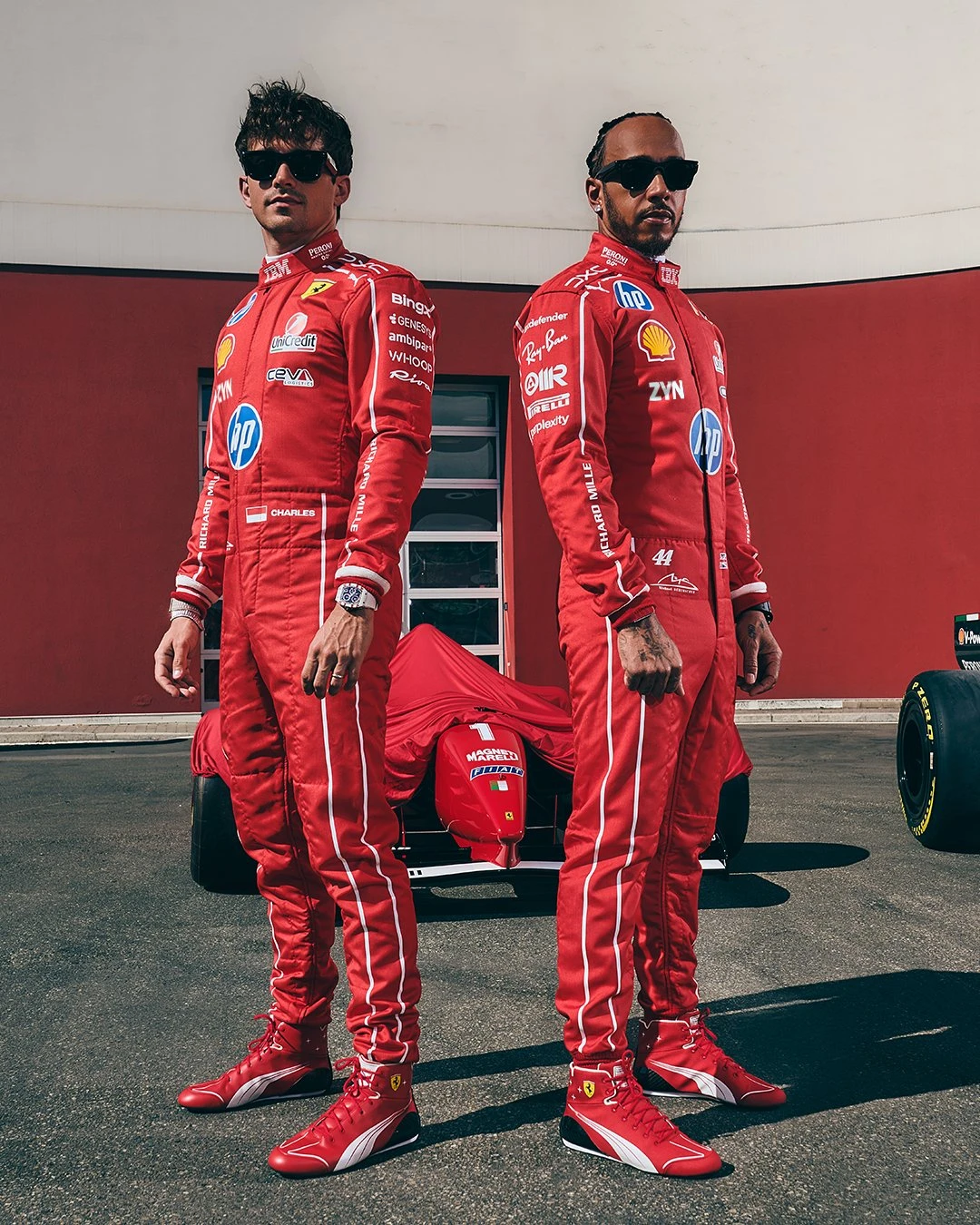 FERRARI MONZA İÇİN ÖZEL TULUMLARINI TANITTI gallery image 0
