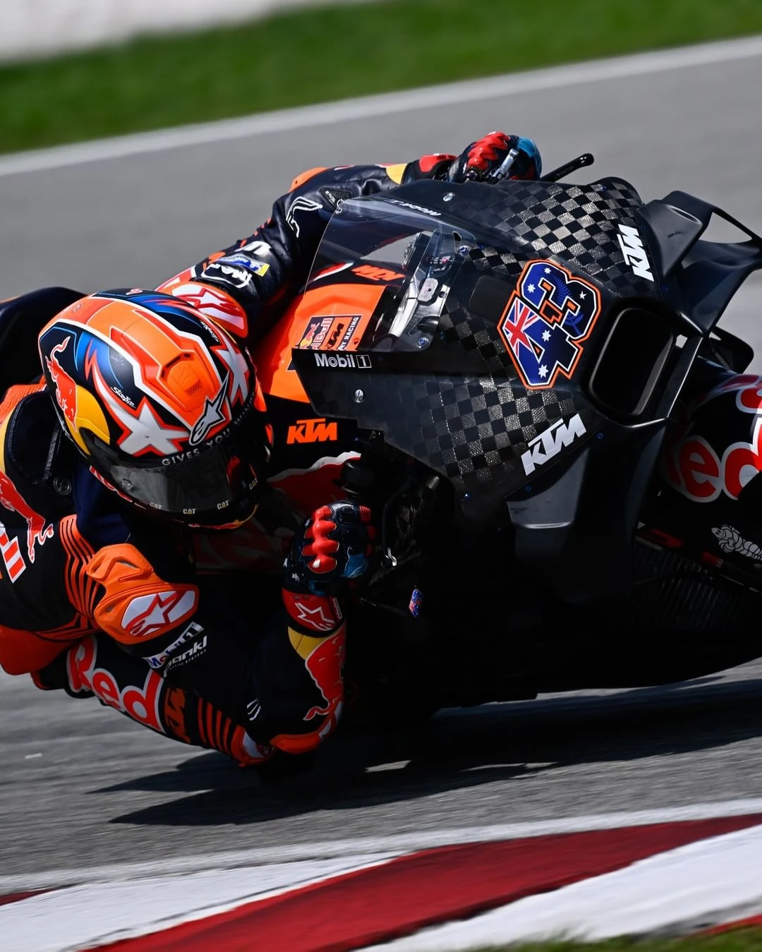 MotoGP Sepang Testleri Gün 1 gallery image 8