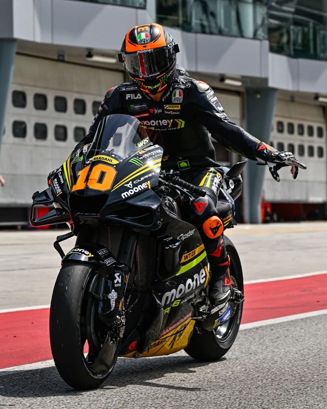 MotoGP Sepang Testleri Gün 3 gallery image 5