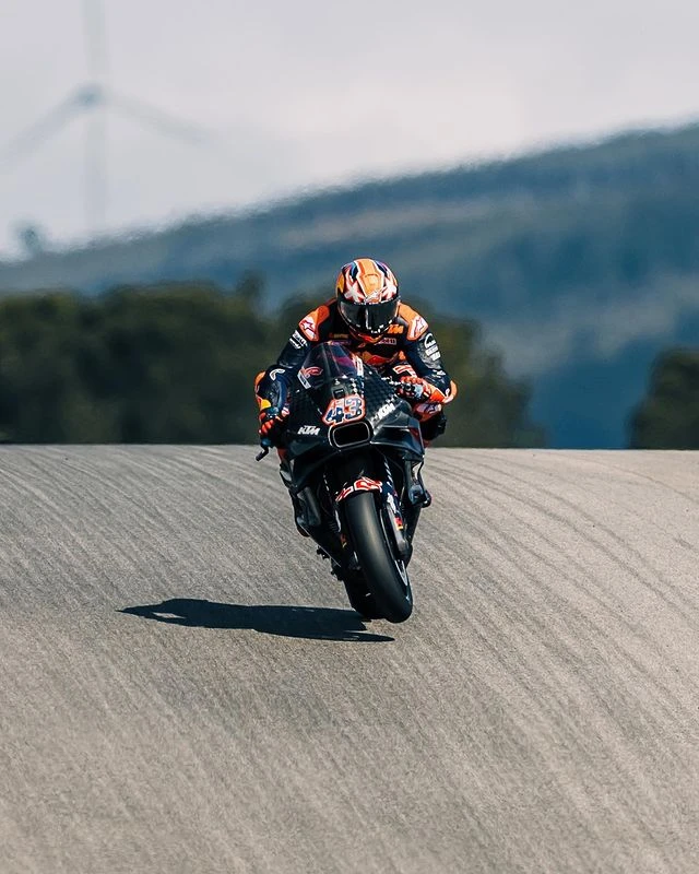 MotoGP Portimao Testleri - Bagnaia lider! gallery image 4