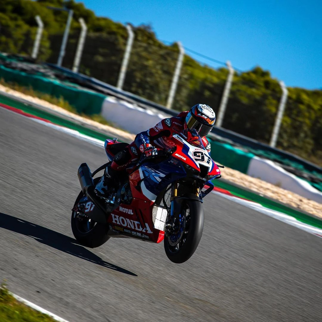 WSBK 2023 Portimao Test Günleri - Bautista rekor kırdı gallery image 12