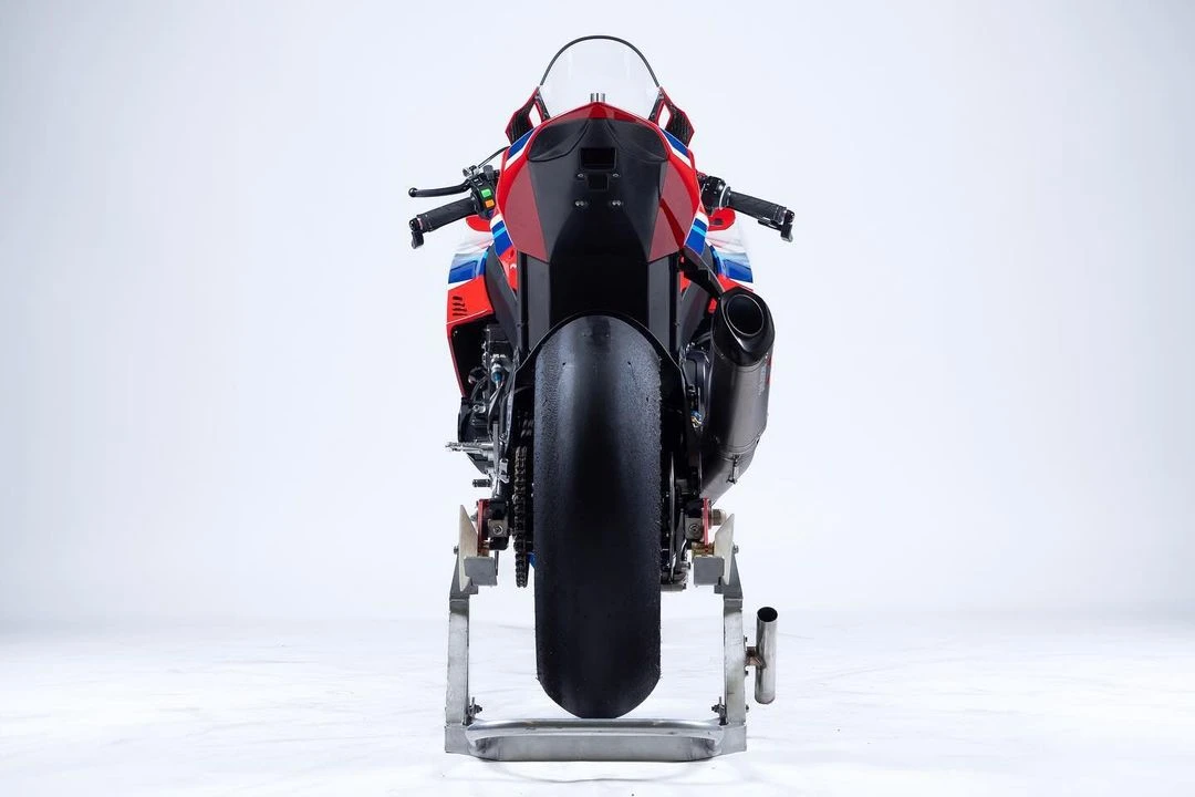 HRC yeni motosikletini tanıttı gallery image 7