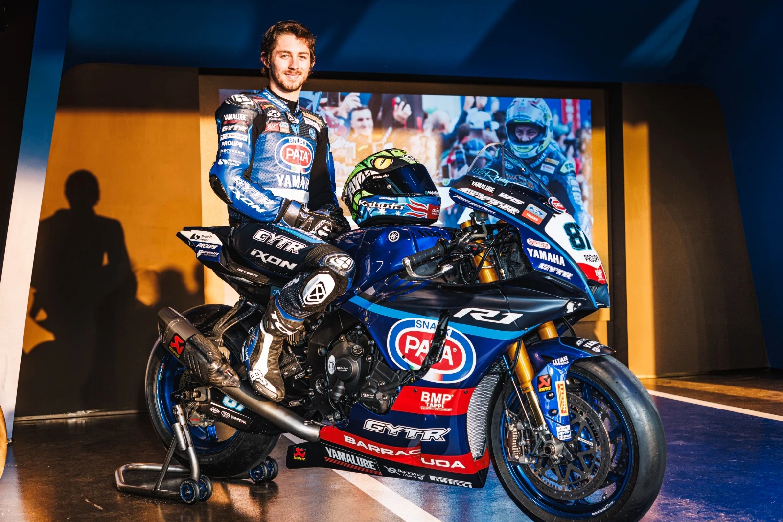 GYTR GRT Yamaha takımı 2024 motosikletini tanıttı gallery image 0