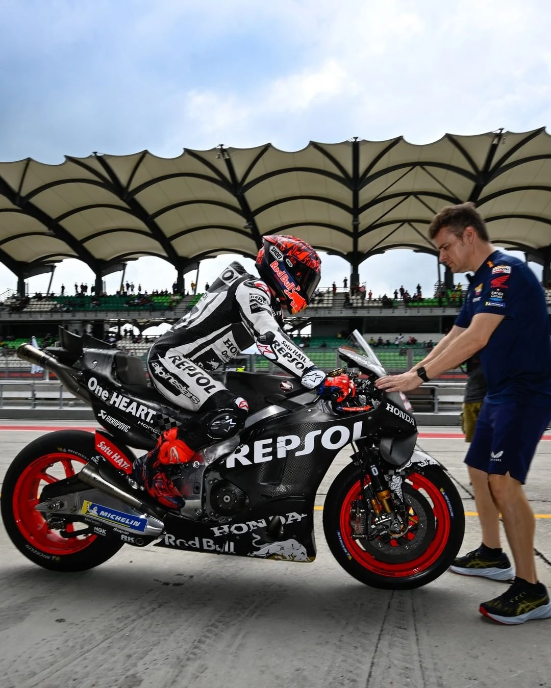 MotoGP Sepang Testleri Gün 2 gallery image 11