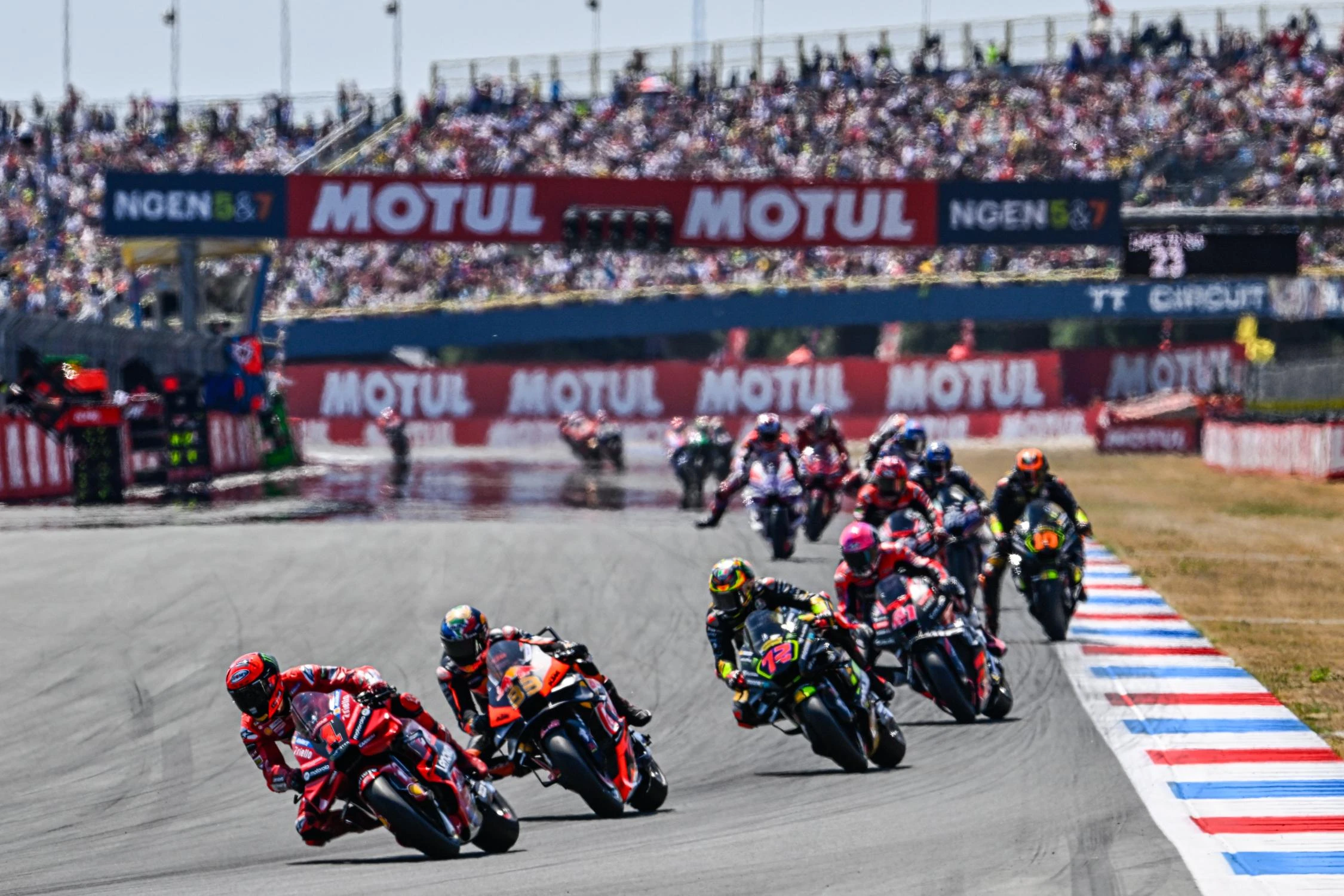MotoGP'de yeni hafta sonu formatı